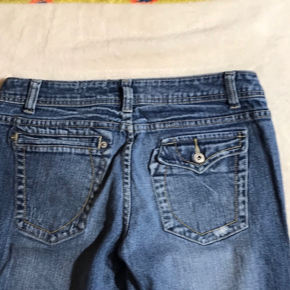 Delia’s Jeans with Zip Pockets - Picture 8 of 9
